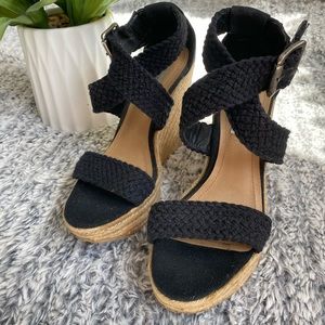Black Wedges
